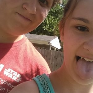 Meet your Posher, Mia